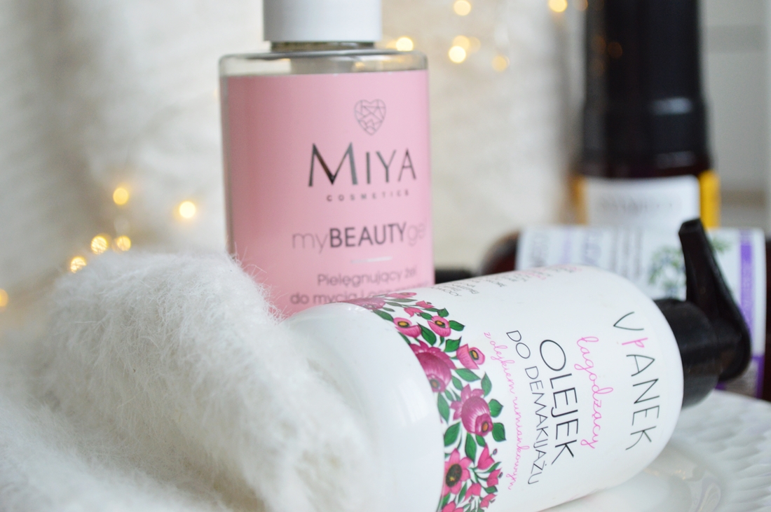 czym czyć twarz olejek, żel czy pianka blog puderek.com.pl